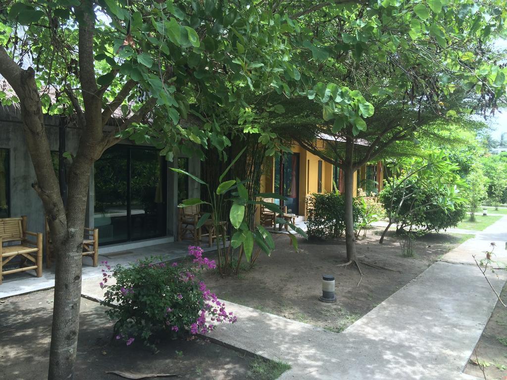 The Blue Parrot Hotel Ko Pha Ngan Exterior photo