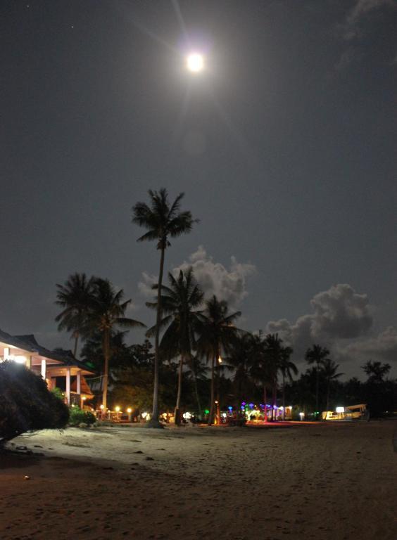 The Blue Parrot Hotel Ko Pha Ngan Exterior photo